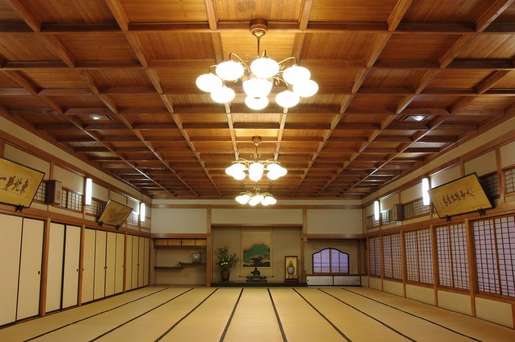 Mukaitaki Hotel Aizuwakamatsu Esterno foto