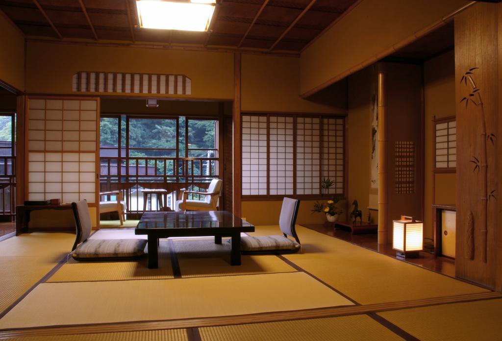 Mukaitaki Hotel Aizuwakamatsu Esterno foto